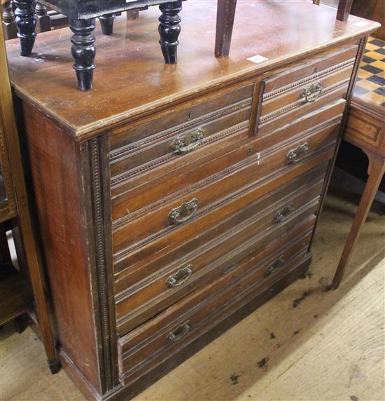 Mahogany chest of drawers